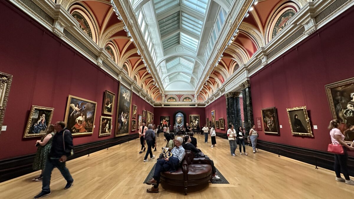 National Gallery Bible Art Tour — Gallery Interior Interior gallery with classical paintings, featured for the London Bible Tours National Gallery Bible Art Tour
